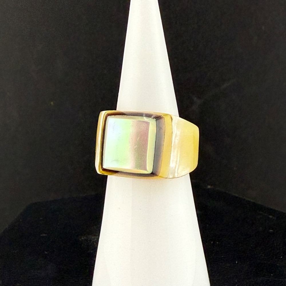Vintage Estate Ring Mother of Pearl Abalone Shell Multicolor Band 4.75